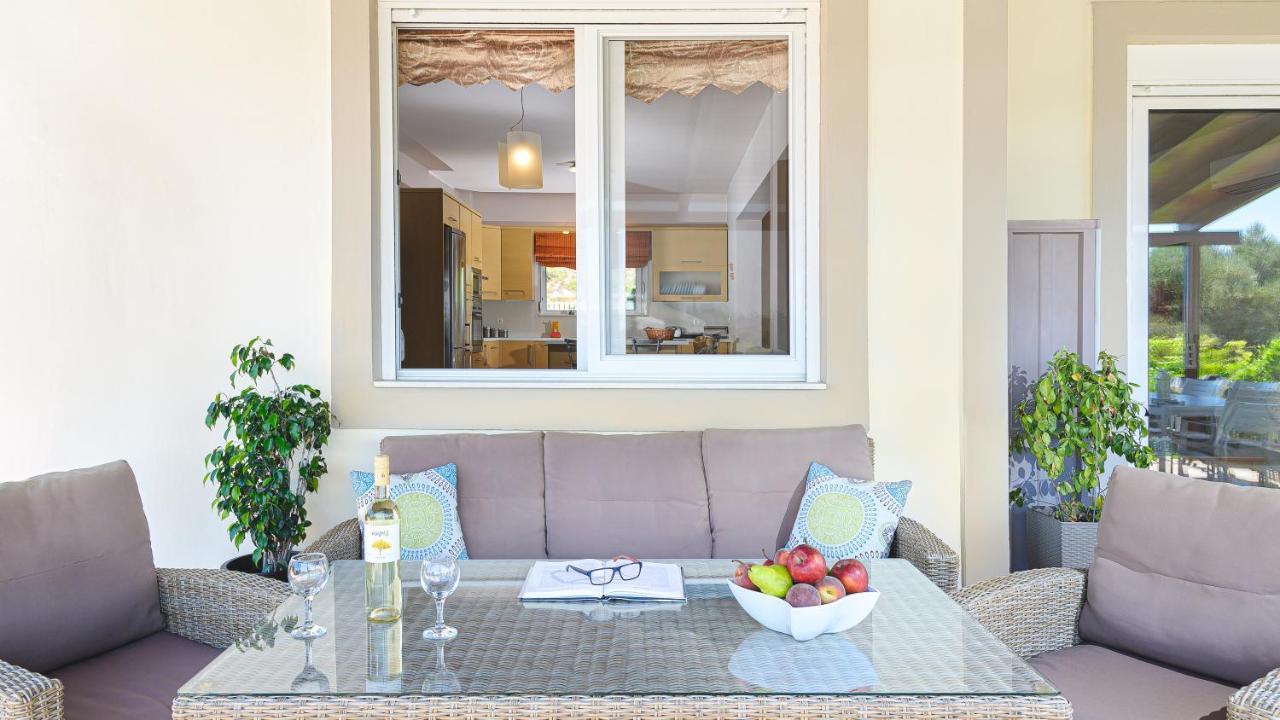 Marysol Luxury Villa Gennadi Eksteriør billede