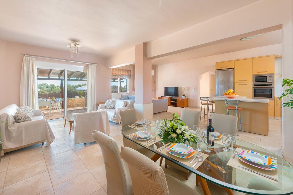 Marysol Luxury Villa Gennadi Eksteriør billede